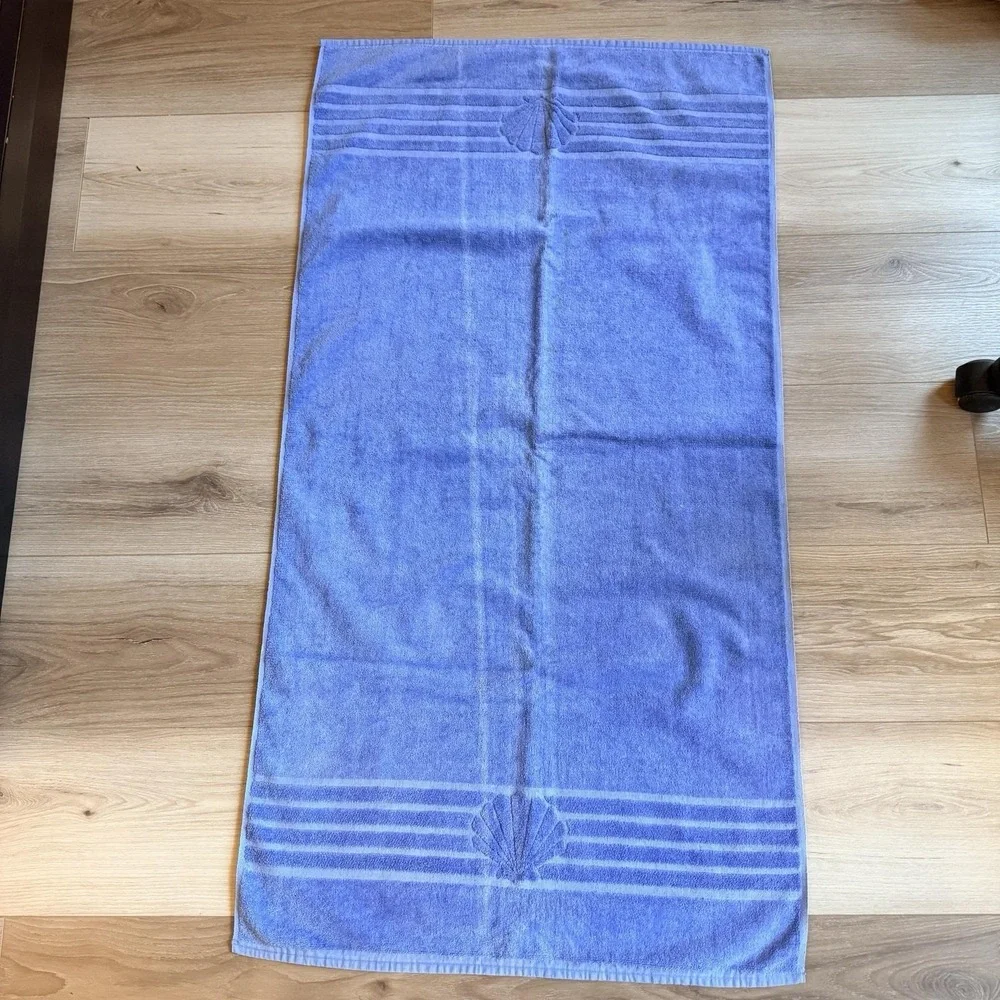 Vintage Blue 70's Bath Towel Shell Design Made In USA 23x44
